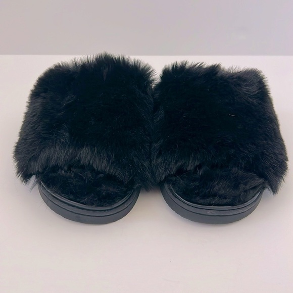 Shoedazzle Claudia Black Fuzzie Slipper Slides Size L (9-10) - Picture 2 of 5
